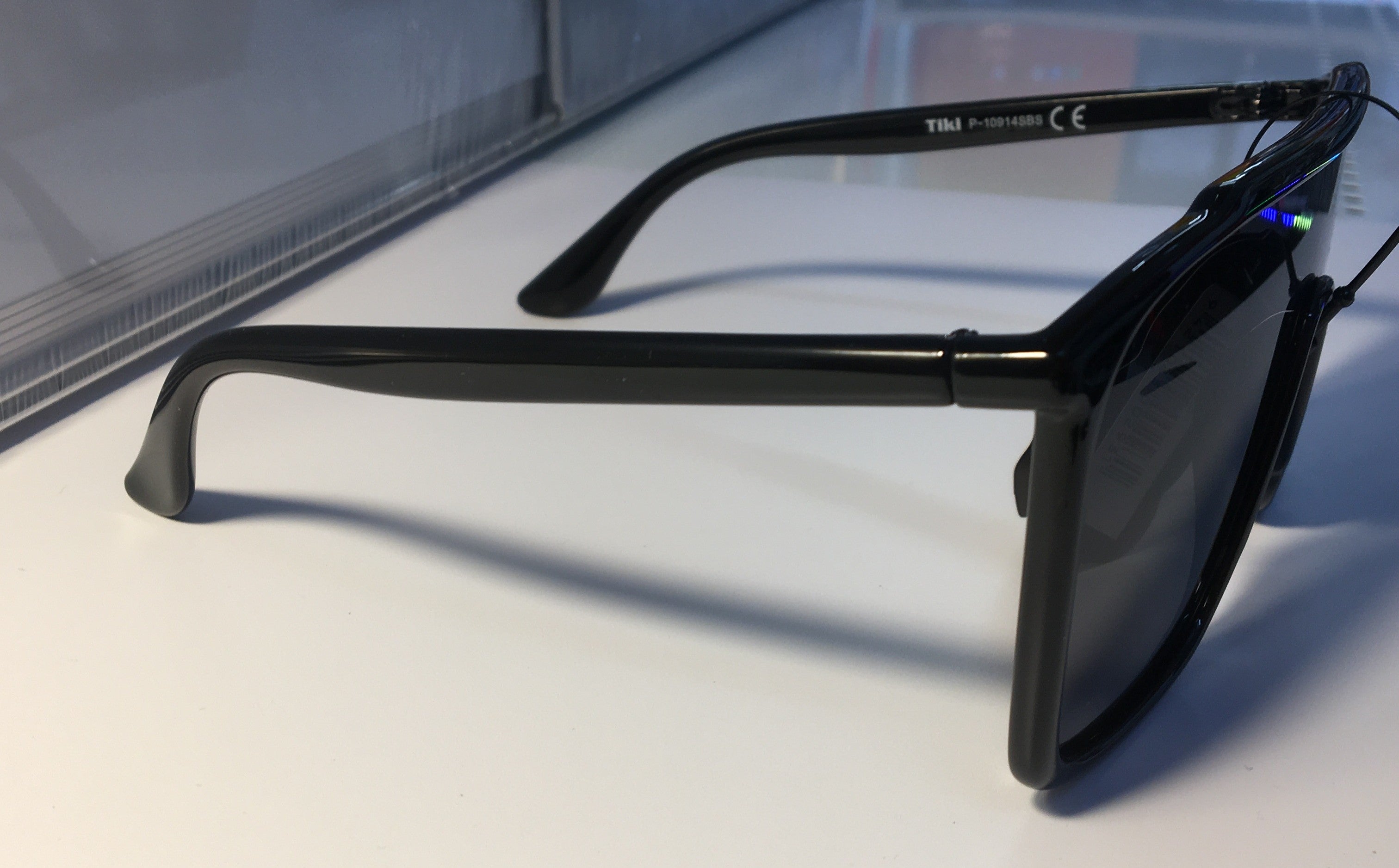 Sunglasses - Oversized Shield